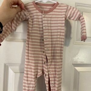 Lovedbaby snap pink/cream footie 0-3